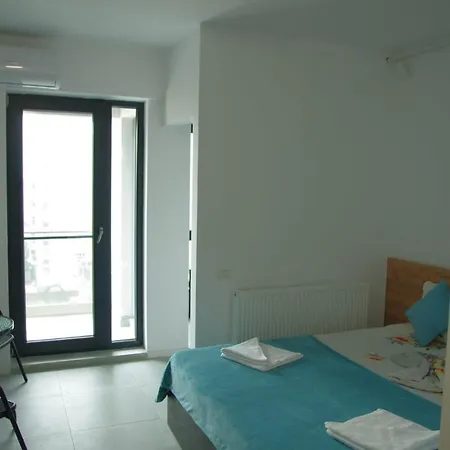 David אפורי נורד